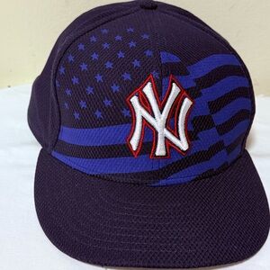 NWOT: New York Yankees Patroitic Cap
